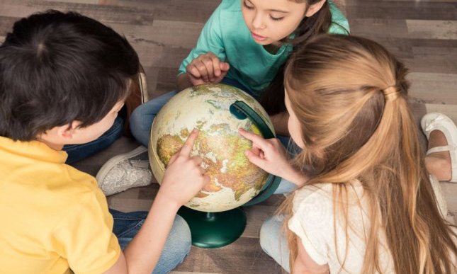 Sulla necessità di reintrodurre l'insegnamento della Geografia a scuola