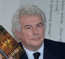 Ken Follett: in uscita a settembre il prequel de I pilastri della terra