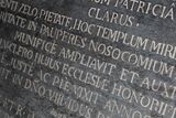 La fase apologetica della letteratura latina cristiana: un'analisi da Tertulliano a Minucio Felice