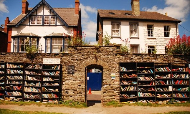 Hay-on-Wye: perché il paradiso dei libri è la meta perfetta per i lettori