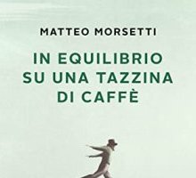 In equilibrio su una tazzina di caffè