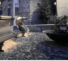 Panchine illuminate per leggere di sera: ecco dove trovarle