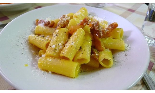 Carbonara day: perché la pasta alla carbonara si chiama così?