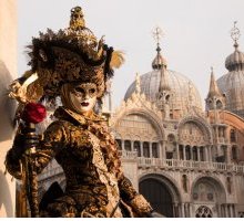 Frasi carnevale: le migliori da inviare per auguri e scherzi su WhatsApp