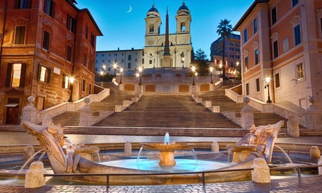 “Passerò per Piazza di Spagna”: la poesia di Cesare Pavese dedicata a Roma