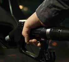 Accise sulla benzina: cosa sono, perché si chiamano così e a cosa servono