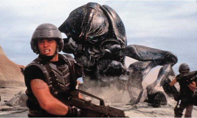 Starship Troopers- Fanteria dello spazio: trama e trailer del film stasera in tv