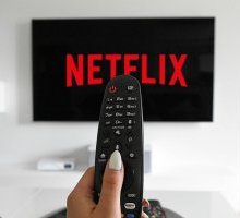 Catalogo Netflix gennaio 2021: ecco serie tv e film tratti dai libri