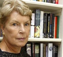 Addio alla scrittrice Ruth Rendell, la "Regina del crimine"