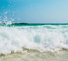 “Il mare è tutto azzurro”: la poesia di Sandro Penna