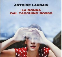 La donna dal taccuino rosso