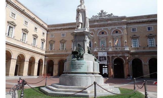 #200infinito: eventi e flash mob per celebrare L'infinito di Leopardi