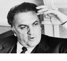 Federico Fellini: chi era il regista, scrittore e fumettista nato 100 anni fa