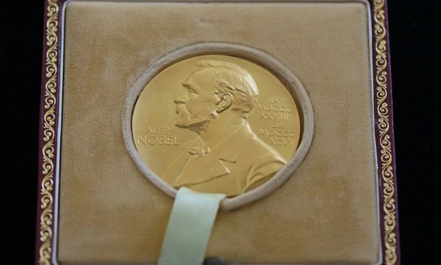 10 grandi scrittori che non hanno mai vinto il Nobel: da Tolstoj a Roth