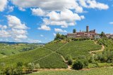 Viaggio nella Langa con Cesare Pavese, l'itinerario de “La luna e i falò”