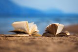 10 libri da leggere in riva al mare: un decalogo per l'estate