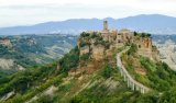 Civita di Bagnoregio: perché è chiamata la città che muore?